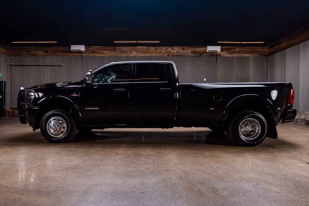2025 Ram 3500 Limited Longhorn Crew Cab Image 5