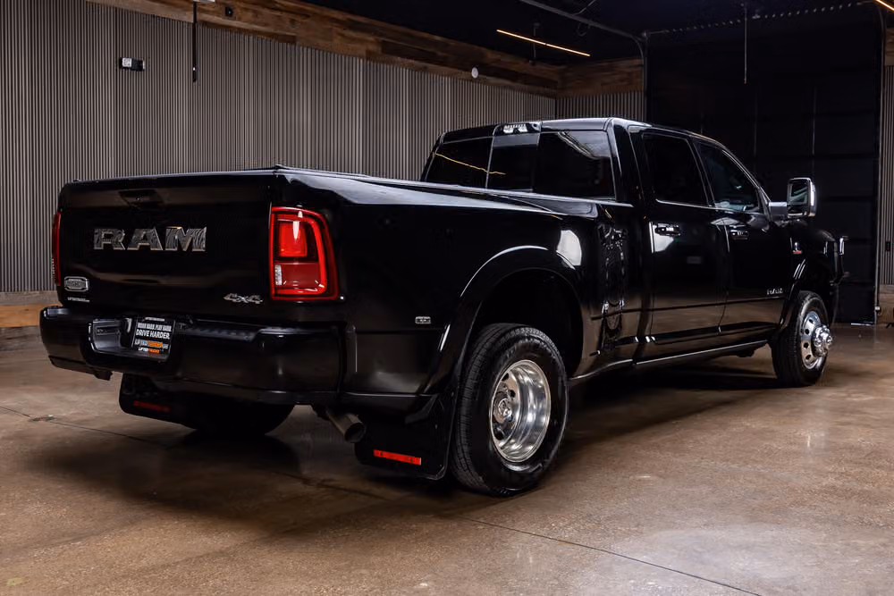 2025 Ram 3500 Limited Longhorn Crew Cab Image 12
