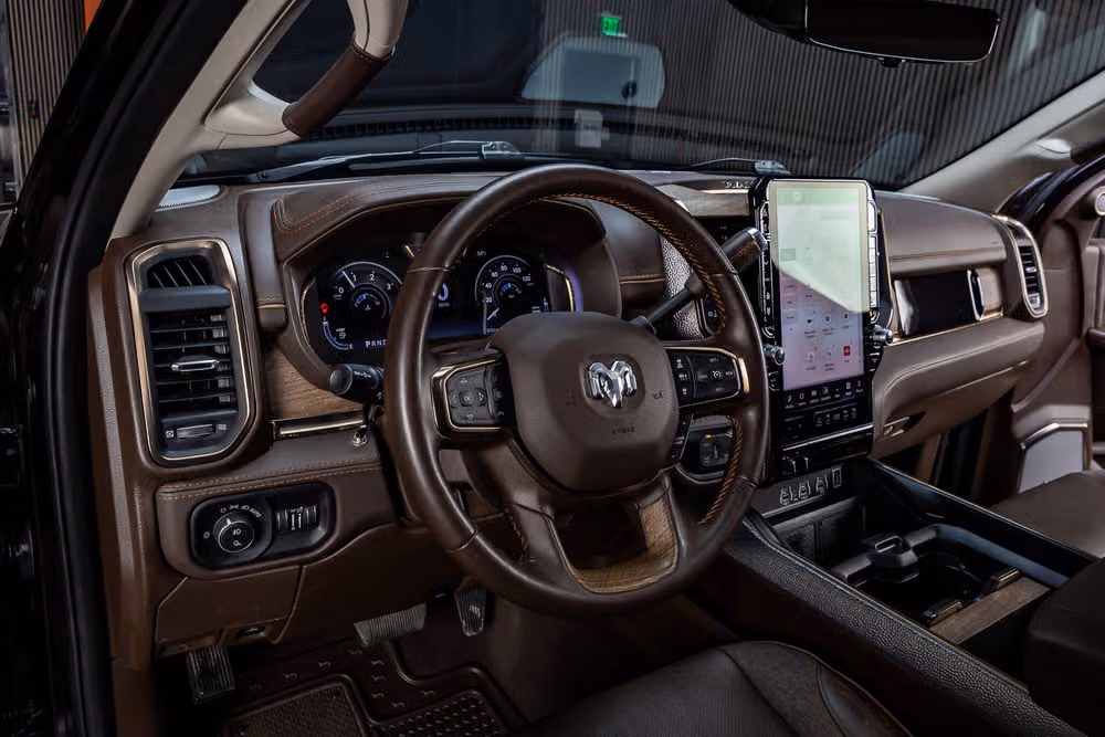 2025 Ram 3500 Limited Longhorn Crew Cab Image 16
