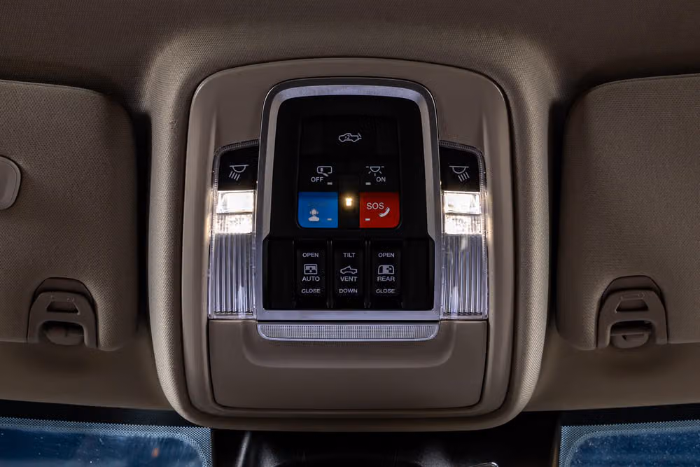 2025 Ram 3500 Limited Longhorn Crew Cab Image 28