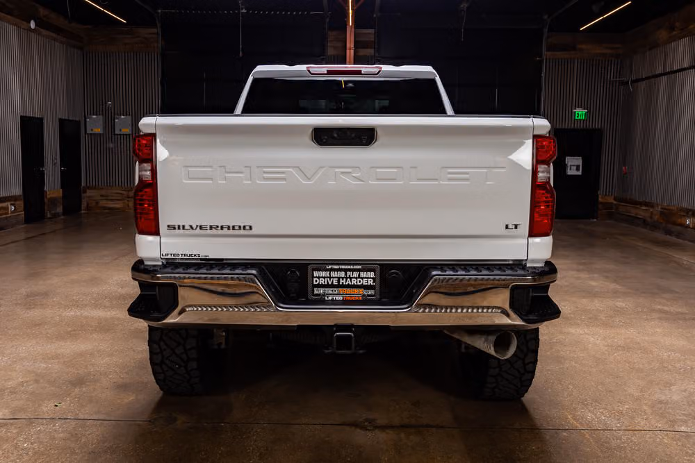 2026 Chevrolet Silverado 2500HD LT Crew Cab Image 9