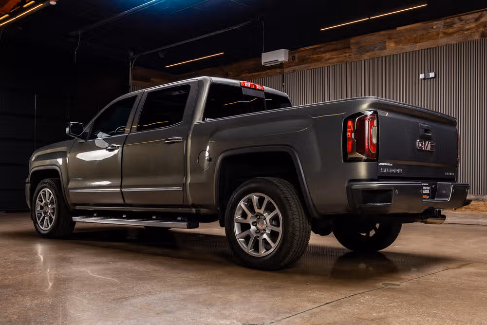 2018 GMC Sierra 1500 Denali Crew Cab Image 6