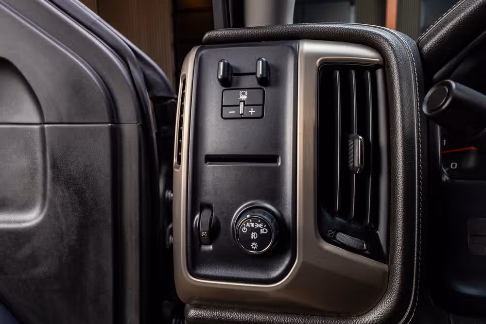 2018 GMC Sierra 1500 Denali Crew Cab Image 21