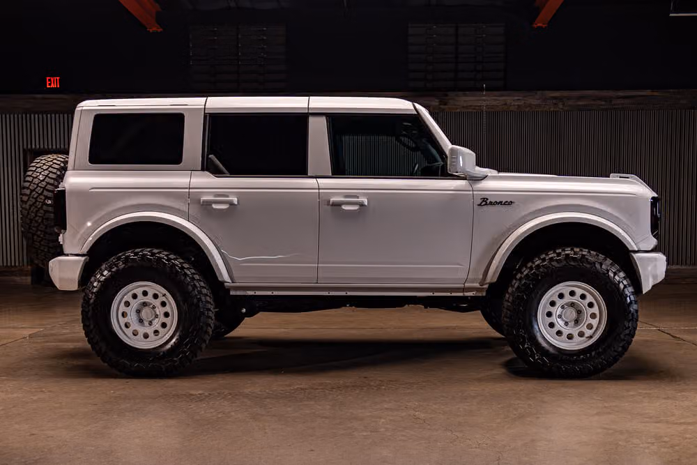 2026 Ford Bronco Outer Banks Image 11