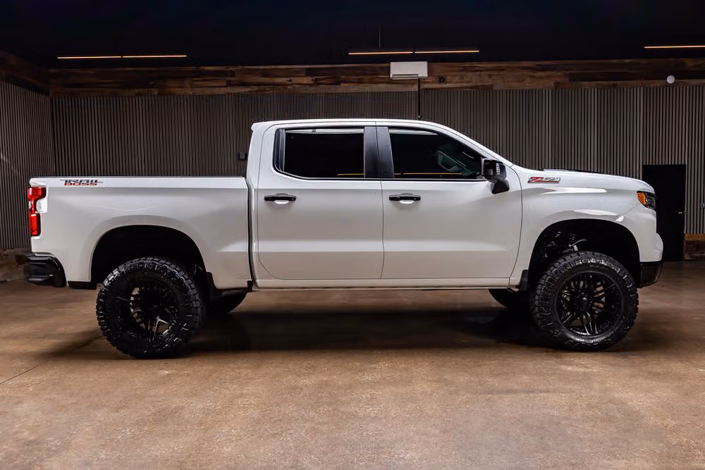 2026 Chevrolet Silverado 1500 LT Trail Boss Crew Cab Image 11