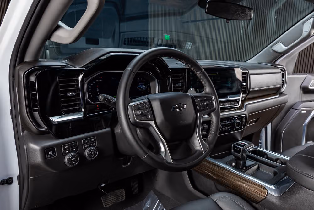 2026 Chevrolet Silverado 1500 LT Trail Boss Crew Cab Image 16
