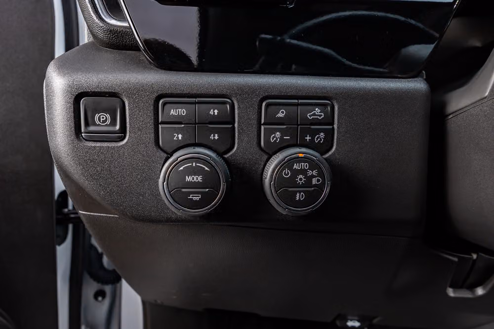 2026 Chevrolet Silverado 1500 LT Trail Boss Crew Cab Image 18