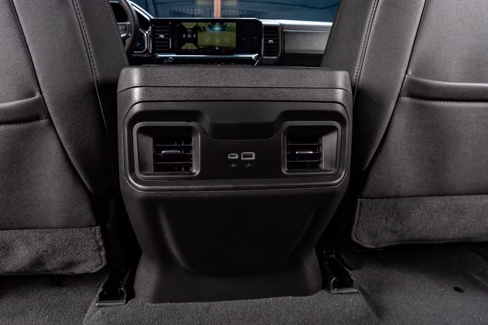 2026 Chevrolet Silverado 1500 LT Trail Boss Crew Cab Image 32