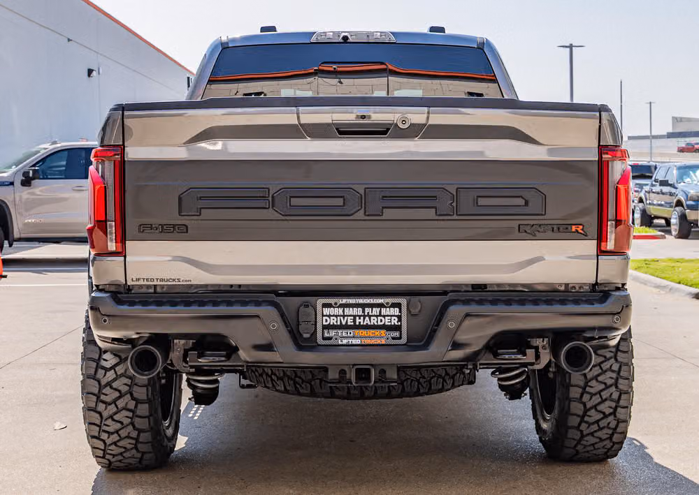 2025 Ford F-150 Raptor R SuperCrew Image 9
