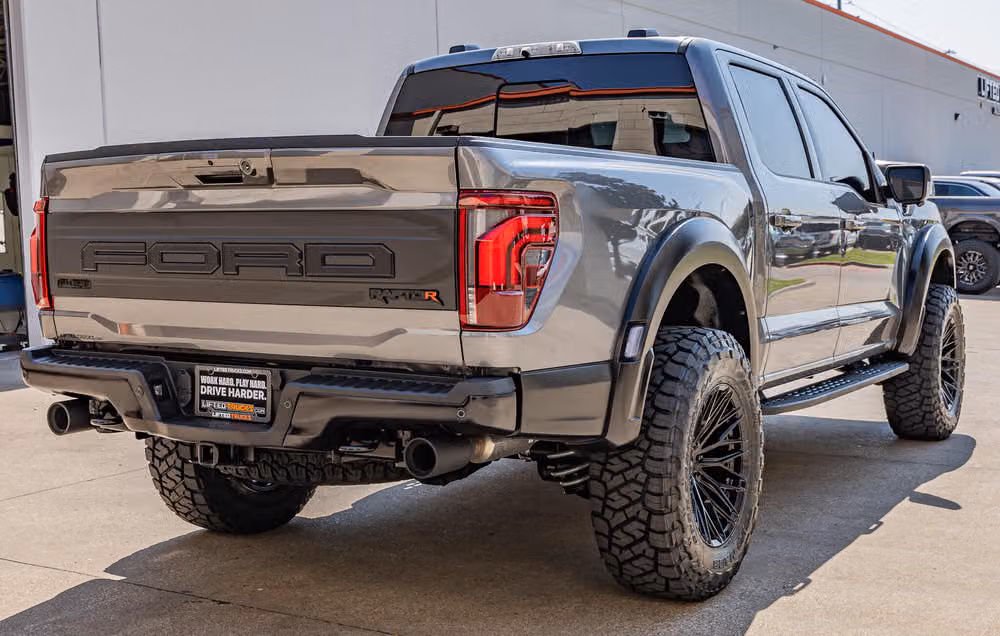2025 Ford F-150 Raptor R SuperCrew Image 11