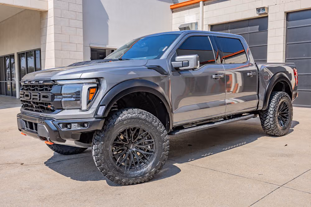 2025 Ford F-150 Raptor R SuperCrew Image 13