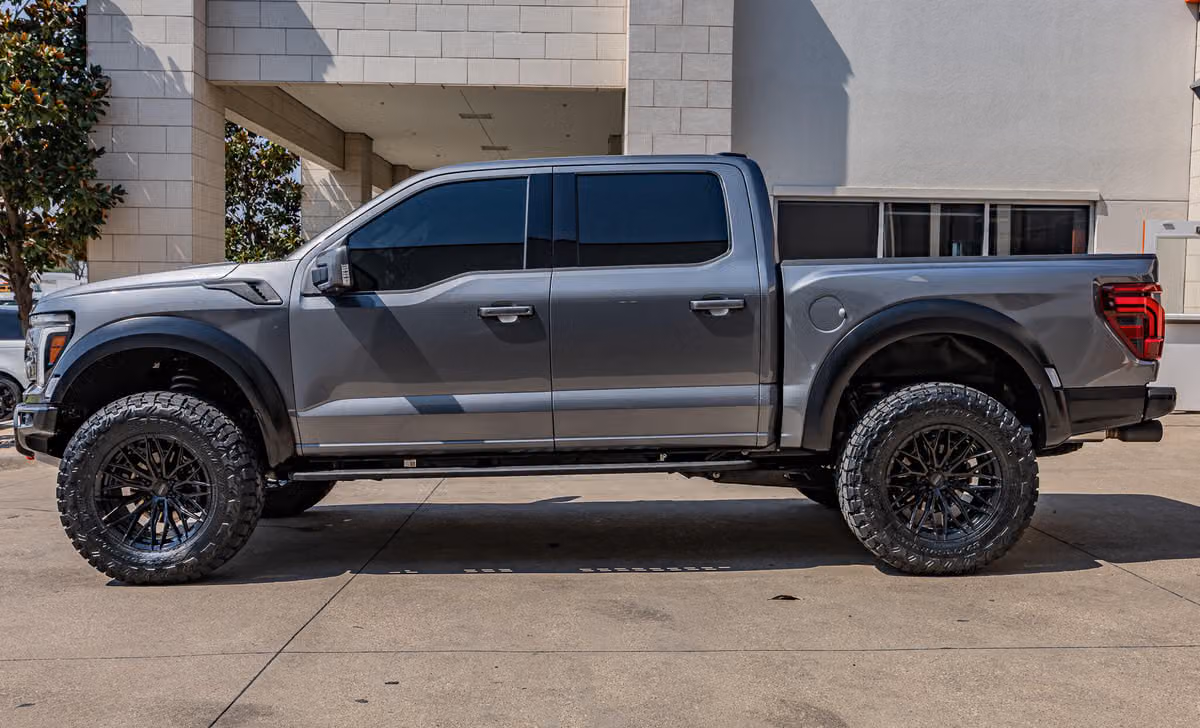 2025 Ford F-150 Raptor R SuperCrew