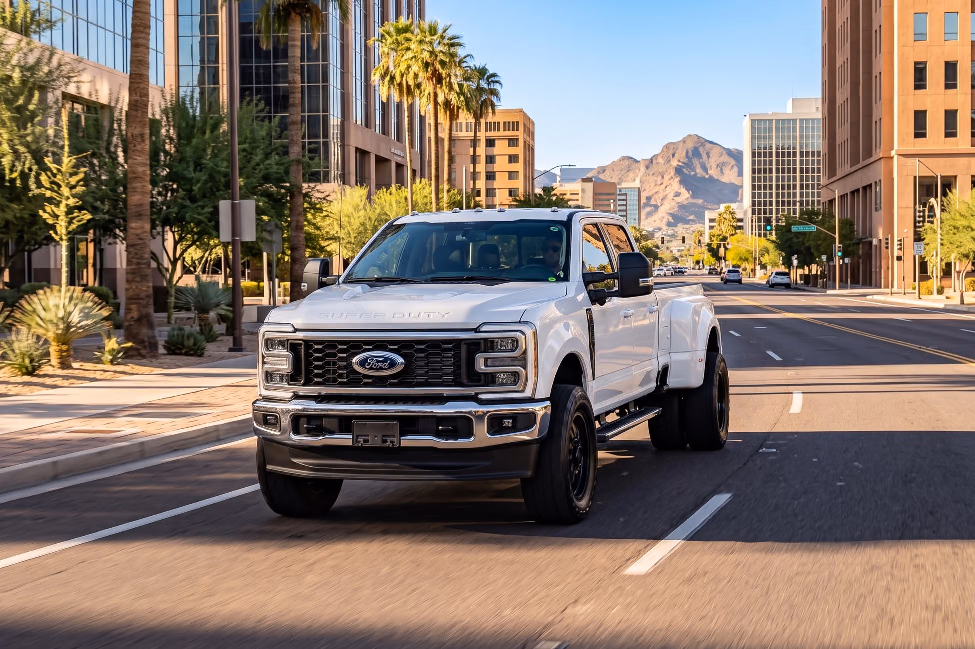 2026 Ford F-350 Super Duty Lariat Crew Cab Image 37