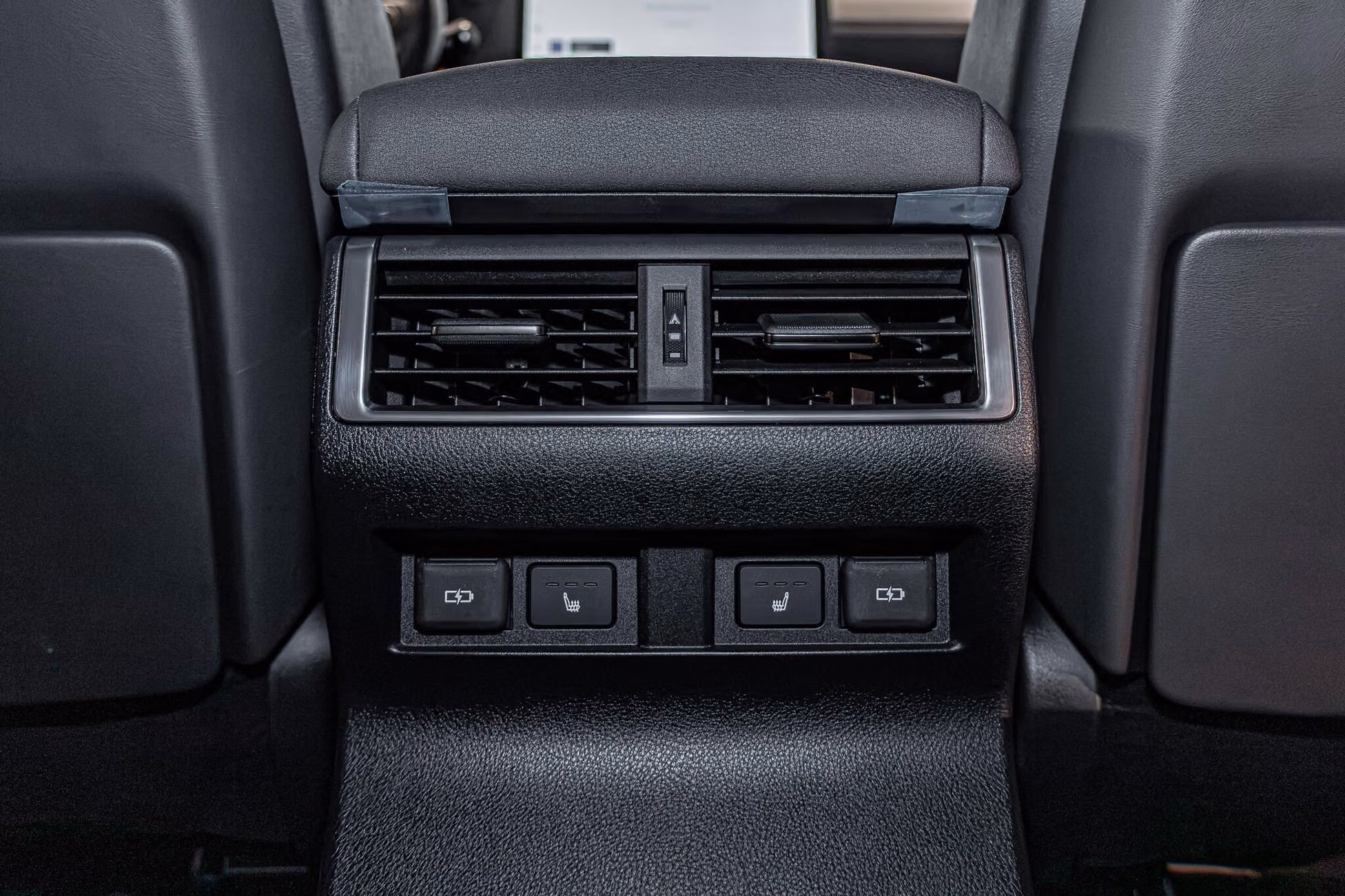 2026 Lexus GX 550 Overtrail+ Image 24
