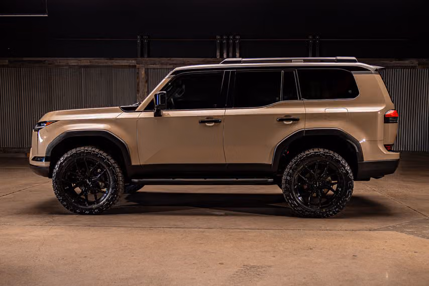 2026 Lexus GX 550 Overtrail+ Image 6