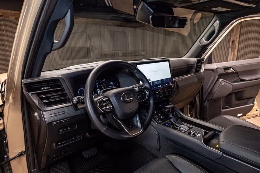2026 Lexus GX 550 Overtrail+ Image 13