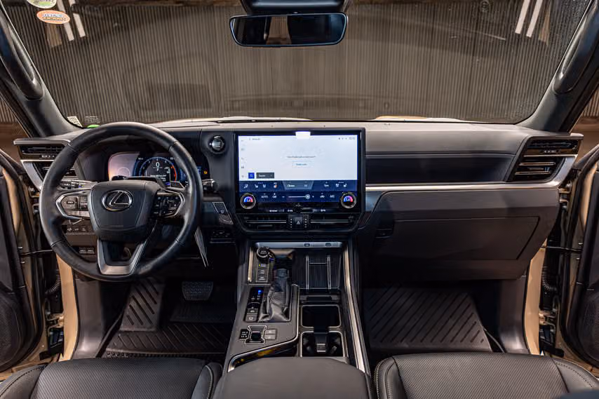 2026 Lexus GX 550 Overtrail+ Image 14