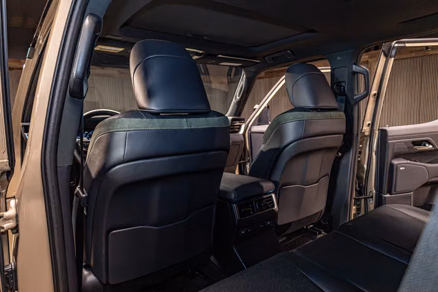2026 Lexus GX 550 Overtrail+ Image 22