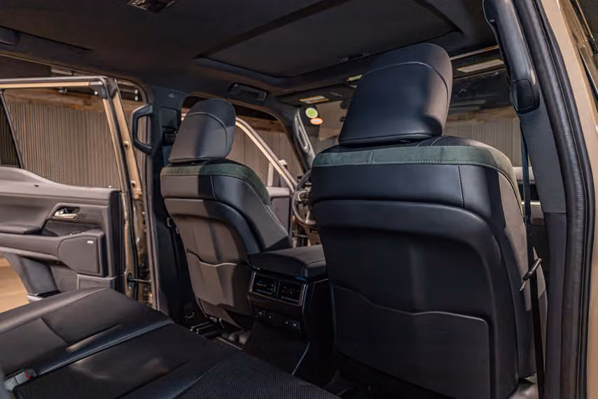 2026 Lexus GX 550 Overtrail+ Image 25