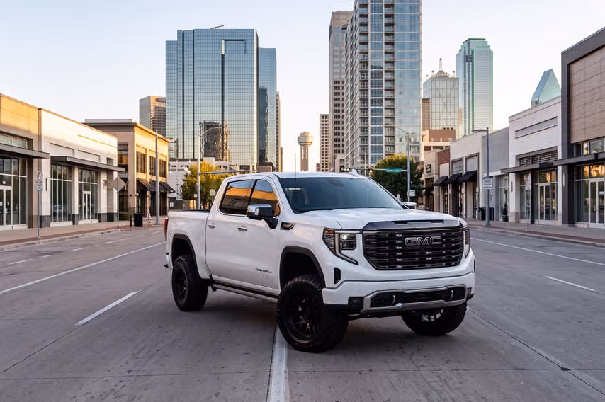 2024 GMC Sierra 1500 Denali Ultimate Crew Cab Image 45