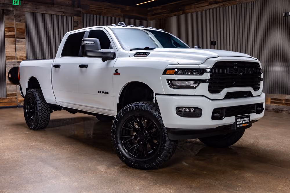 2025 Ram 2500 Big Horn Crew Cab Image 1