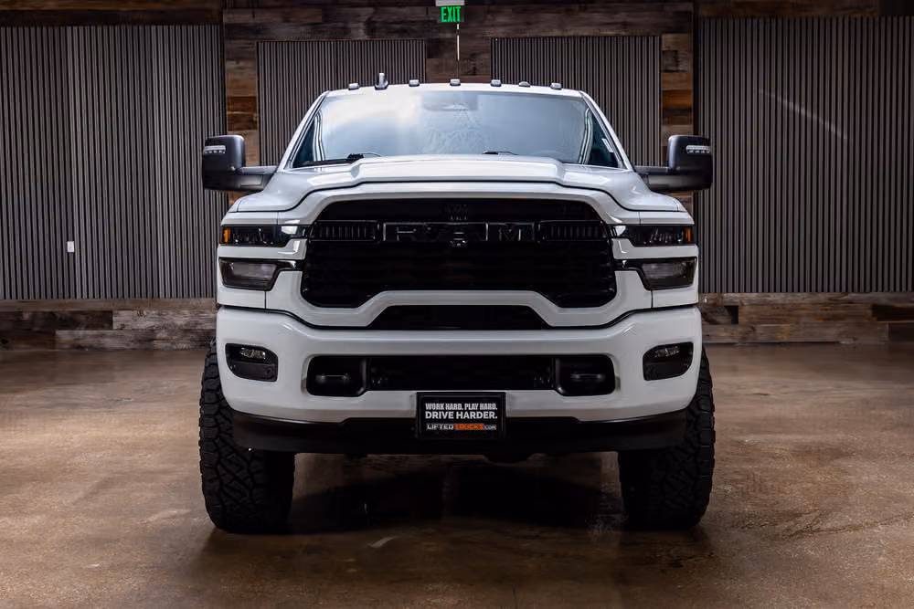 2025 Ram 2500 Big Horn Crew Cab Image 4