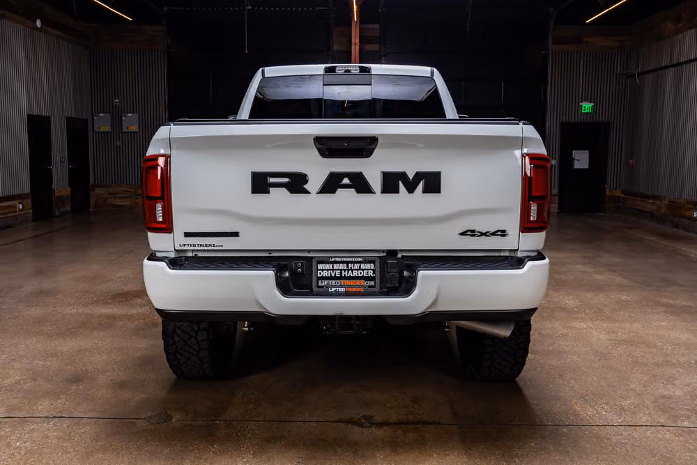 2025 Ram 2500 Big Horn Crew Cab Image 8