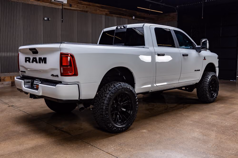 2025 Ram 2500 Big Horn Crew Cab Image 10