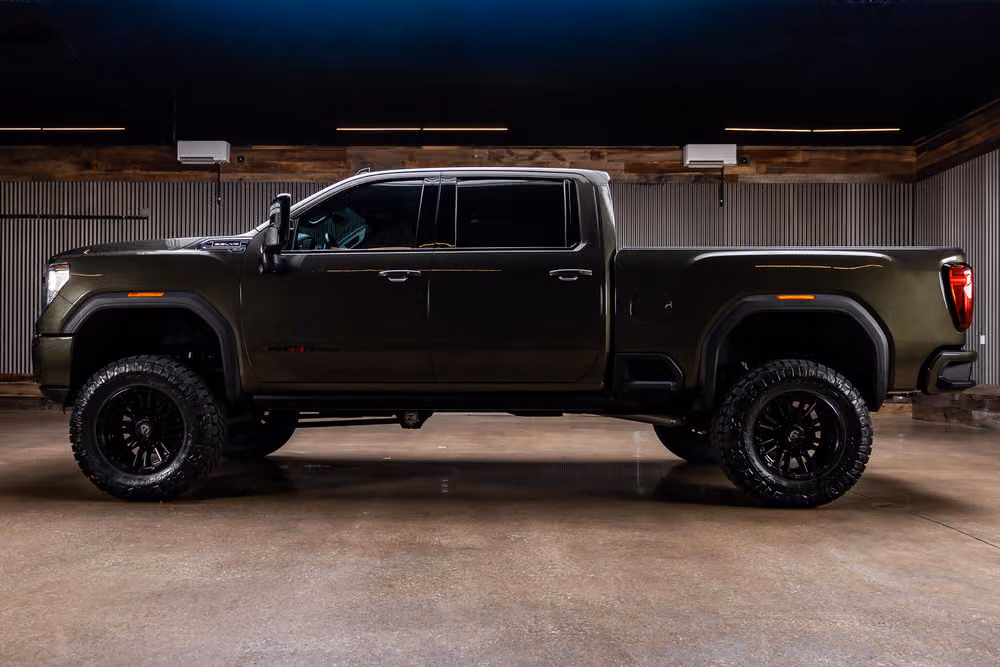 2022 GMC Sierra 2500HD AT4 Crew Cab Image 6