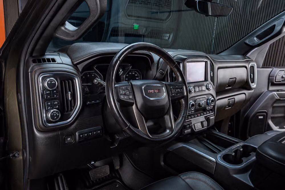 2022 GMC Sierra 2500HD AT4 Crew Cab Image 17