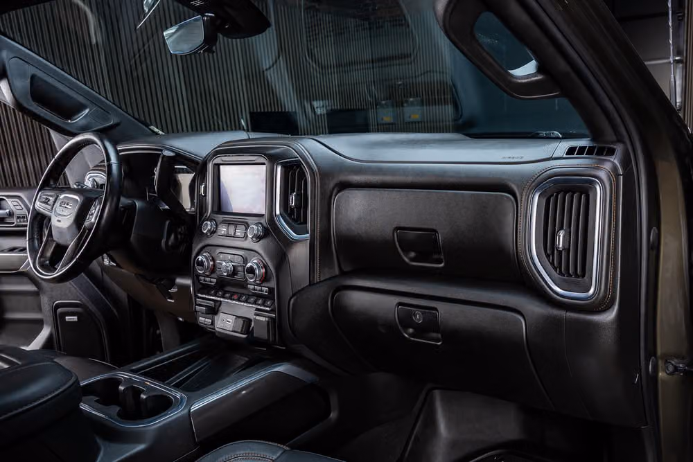 2022 GMC Sierra 2500HD AT4 Crew Cab Image 18