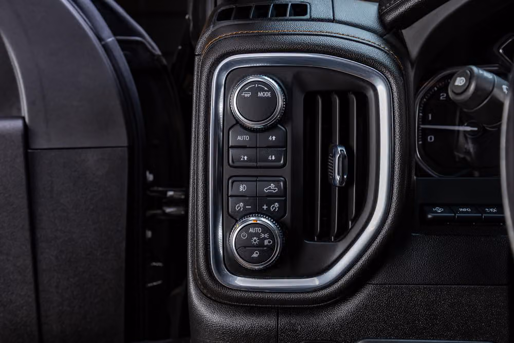 2022 GMC Sierra 2500HD AT4 Crew Cab Image 22