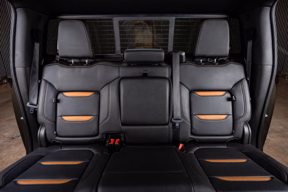 2022 GMC Sierra 2500HD AT4 Crew Cab Image 36