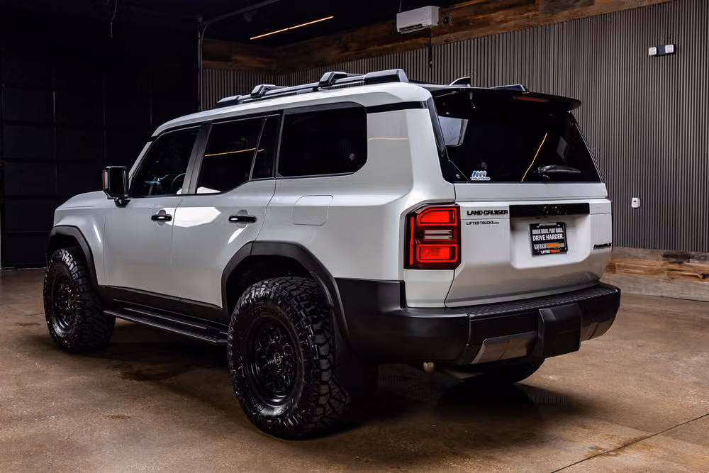 2027 Toyota Land Cruiser Base Image 7