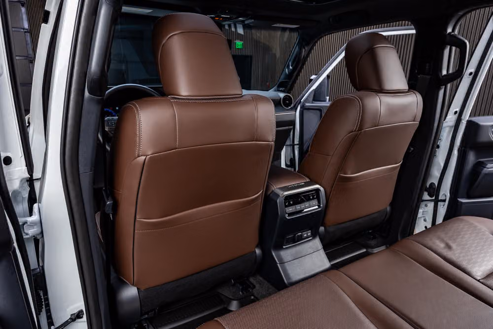 2027 Toyota Land Cruiser Base Image 32