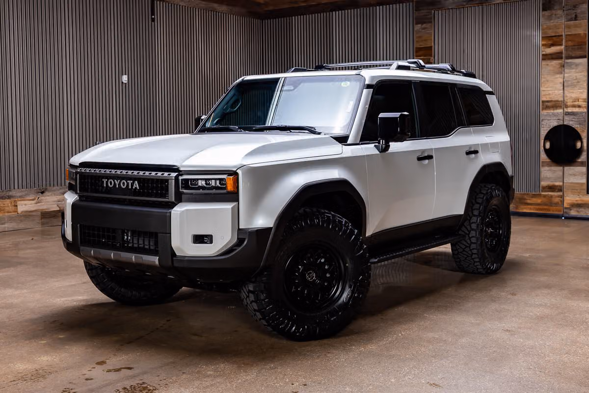 2027 Toyota Land Cruiser Base