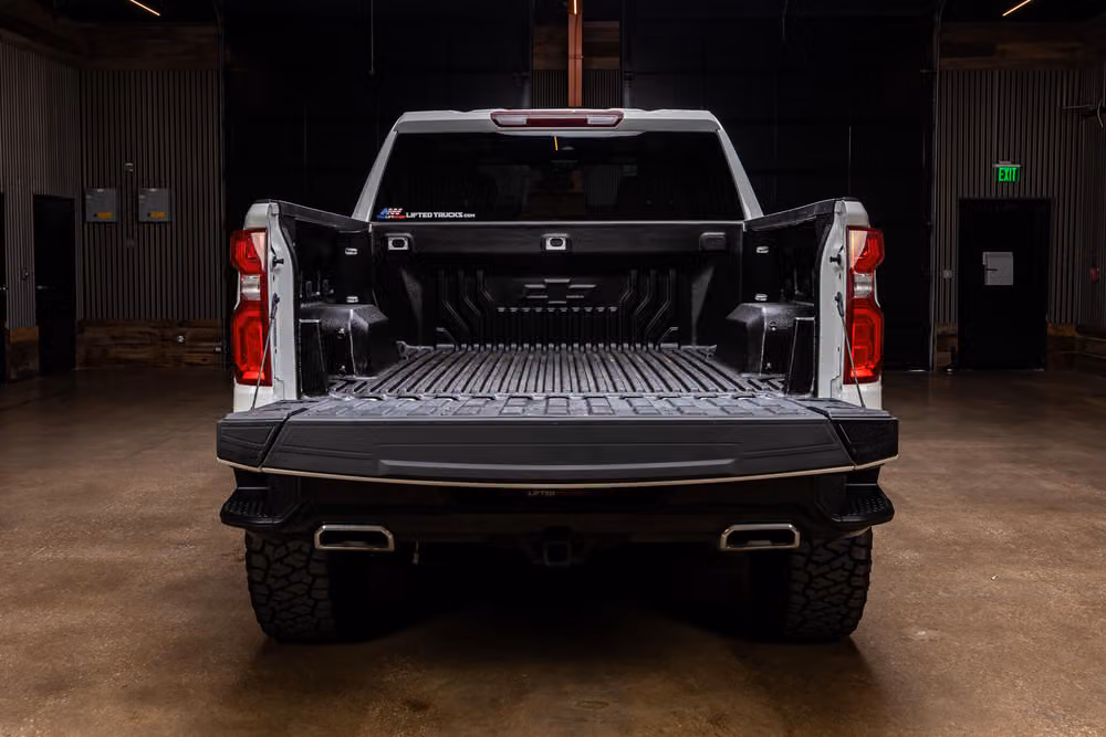 2024 Chevrolet Silverado 1500 LT Trail Boss Crew Cab Image 9