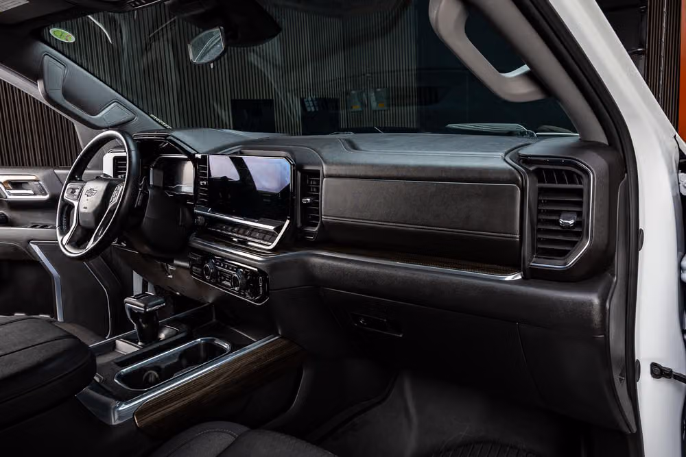 2024 Chevrolet Silverado 1500 LT Trail Boss Crew Cab Image 15