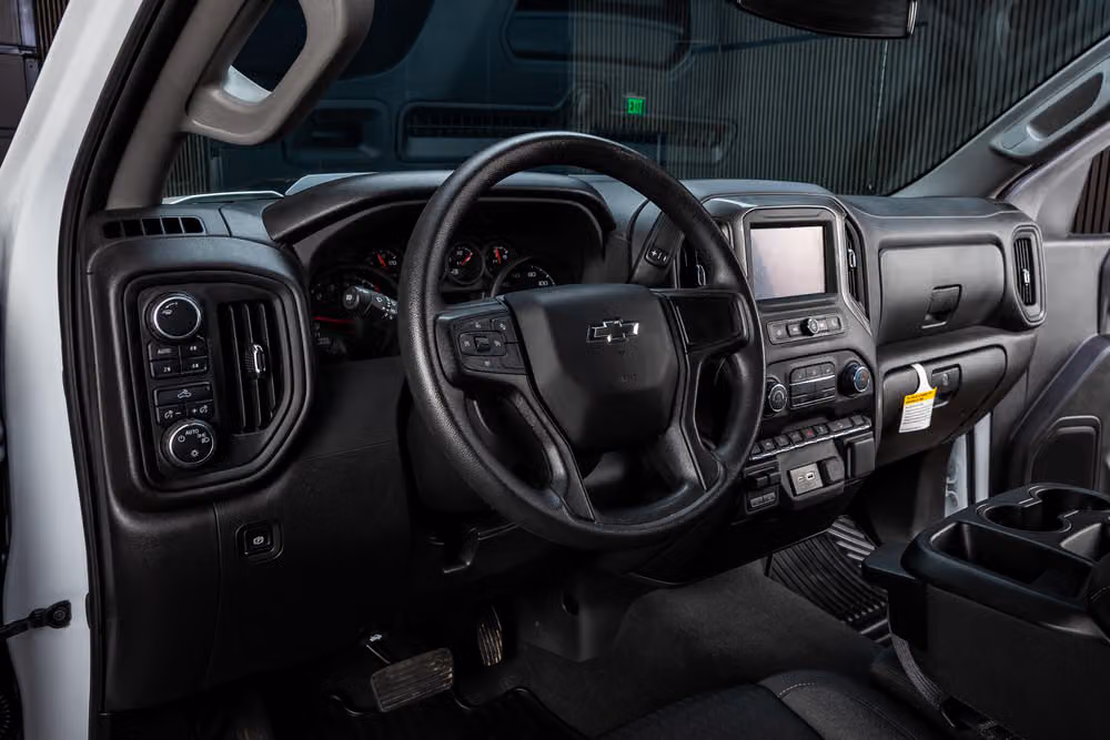 2025 Chevrolet Silverado 1500 Custom Trail Boss Crew Cab Image 15