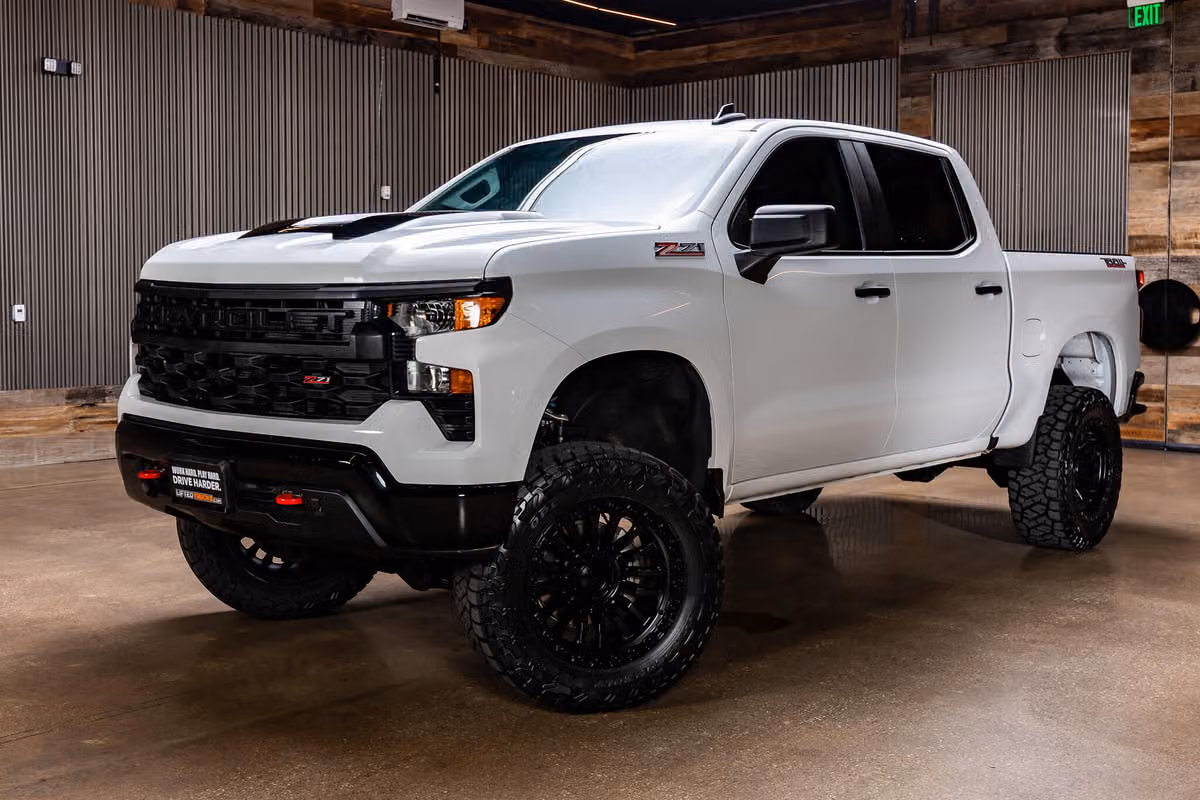 2025 Chevrolet Silverado 1500 Custom Trail Boss Crew Cab