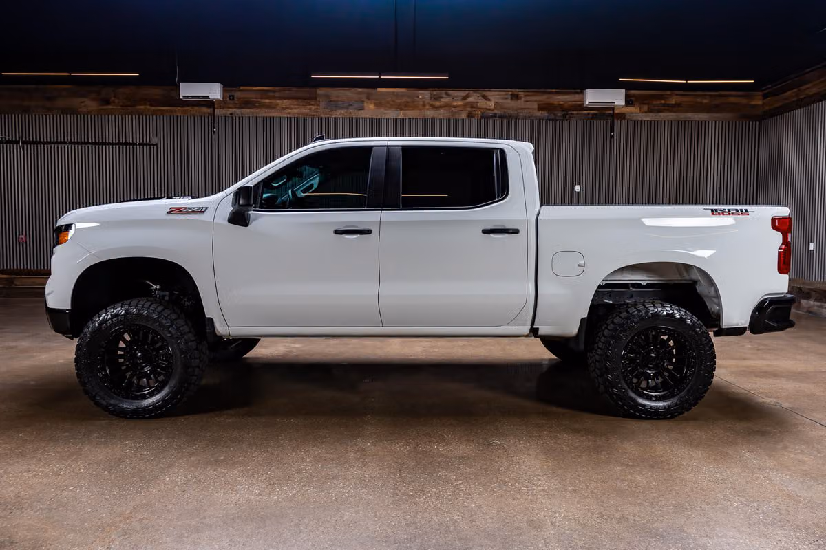 2025 Chevrolet Silverado 1500 Custom Trail Boss Crew Cab