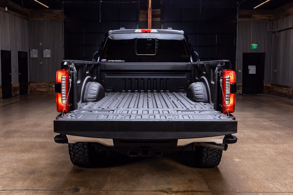 2026 Ford F-250 Super Duty Lariat Crew Cab Image 10