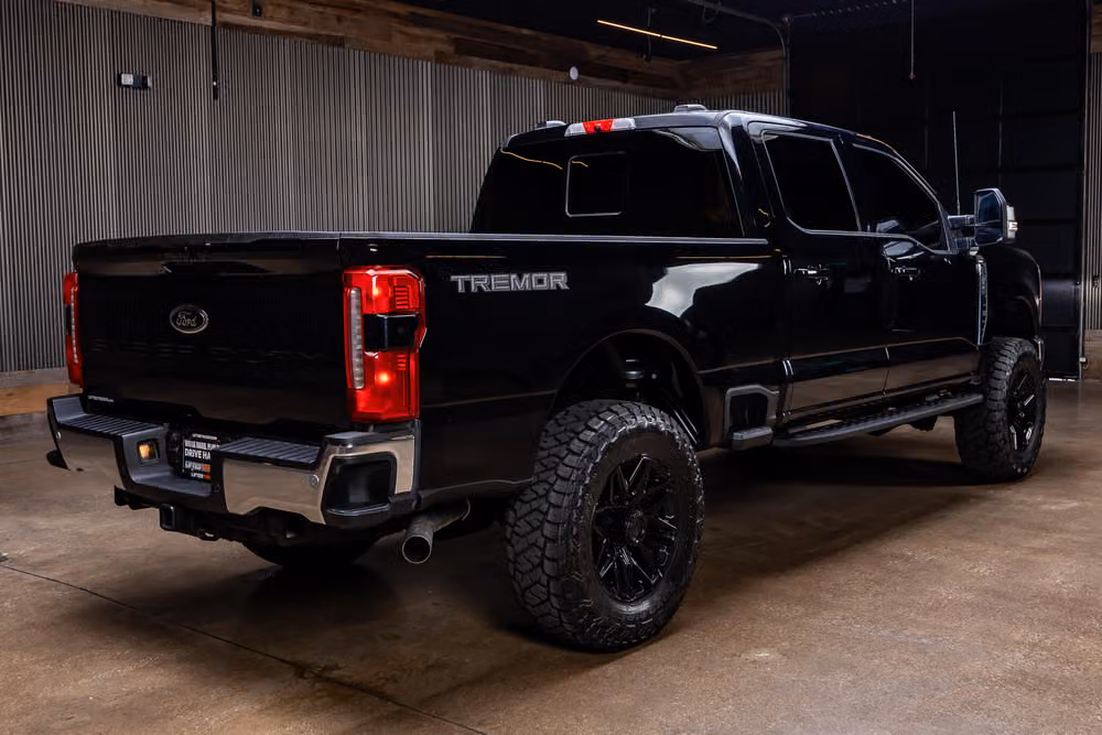 2026 Ford F-250 Super Duty Lariat Crew Cab Image 11