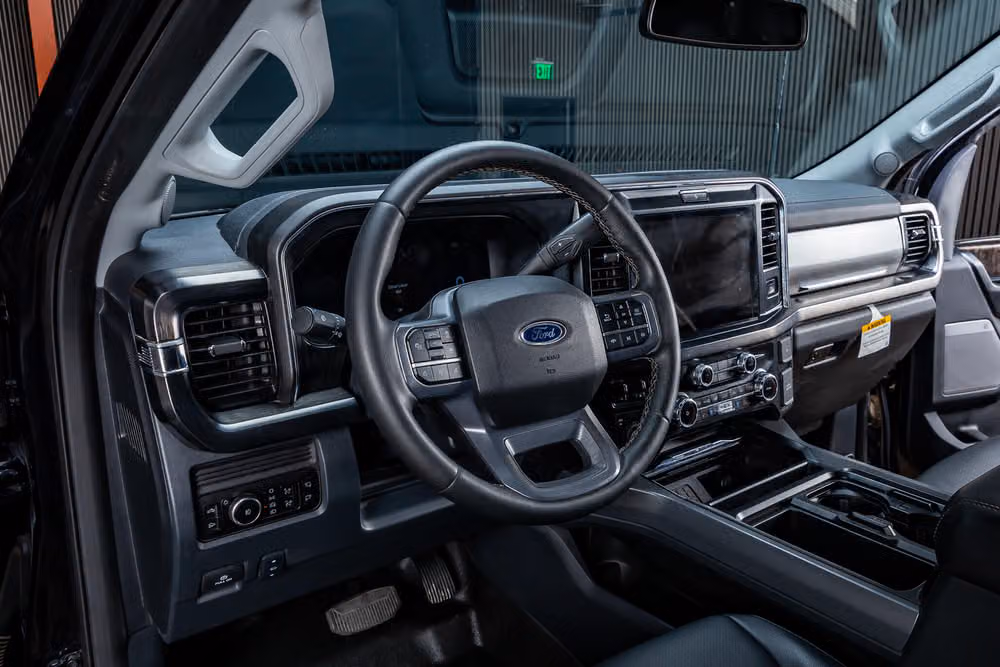 2026 Ford F-250 Super Duty Lariat Crew Cab Image 15