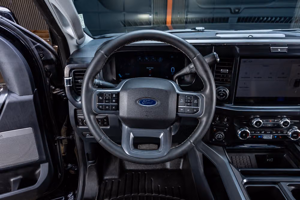 2026 Ford F-250 Super Duty Lariat Crew Cab Image 18