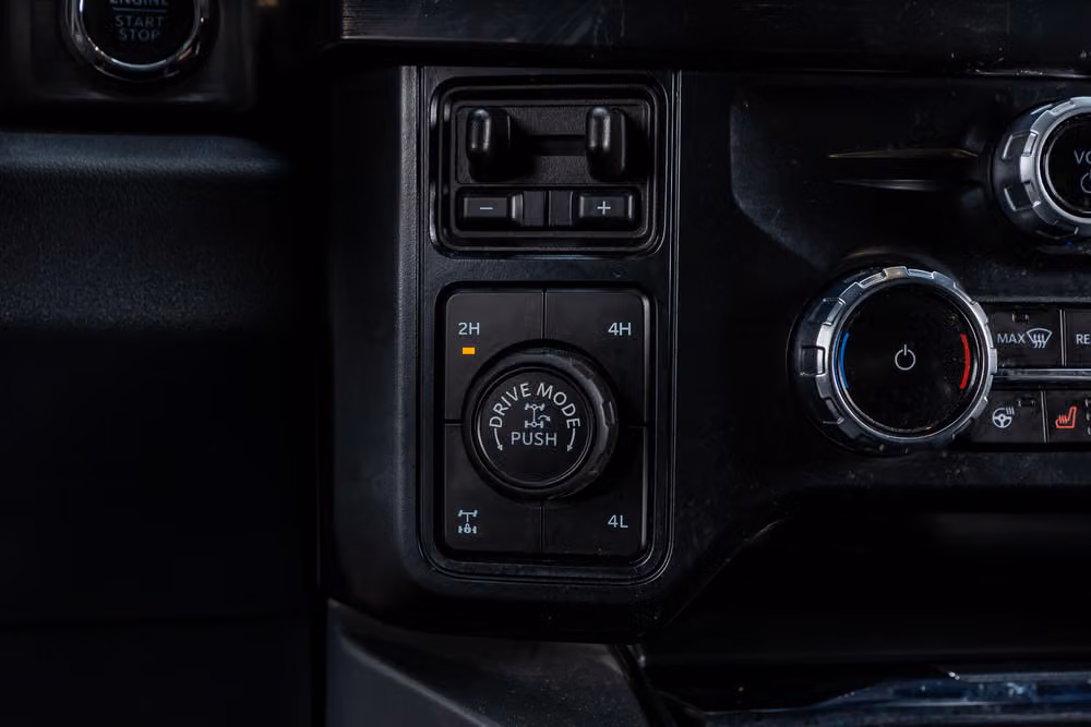 2026 Ford F-250 Super Duty Lariat Crew Cab Image 21
