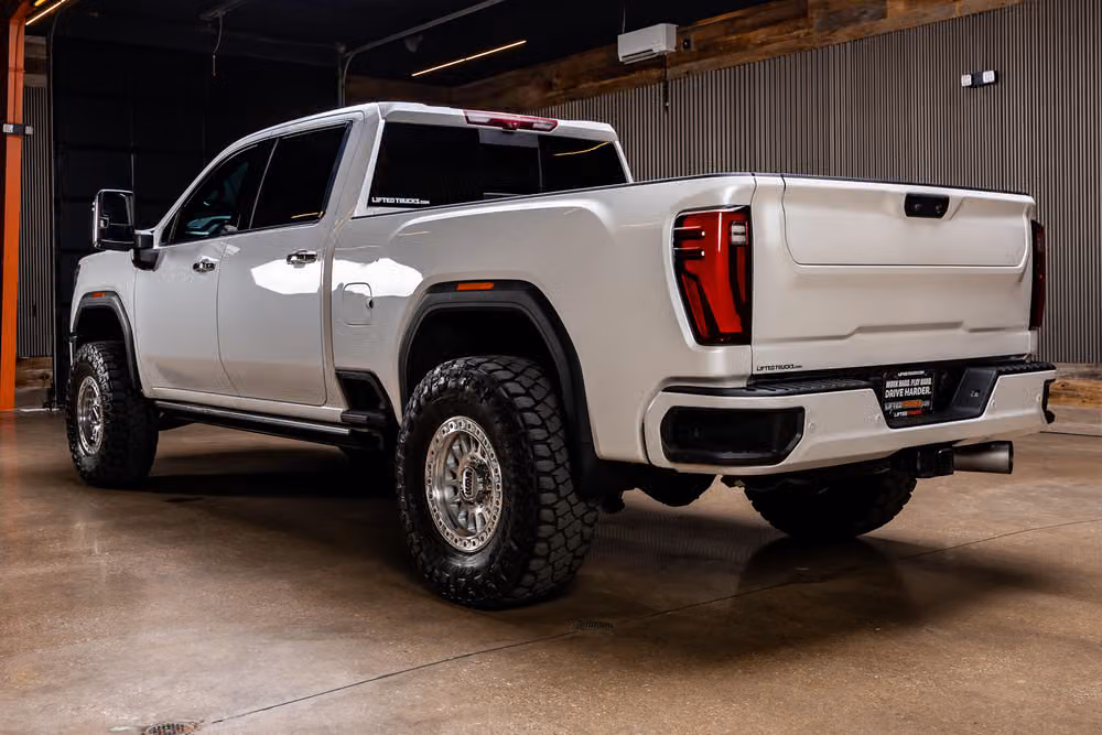 2024 GMC Sierra 2500HD Denali Ultimate Crew Cab Image 6