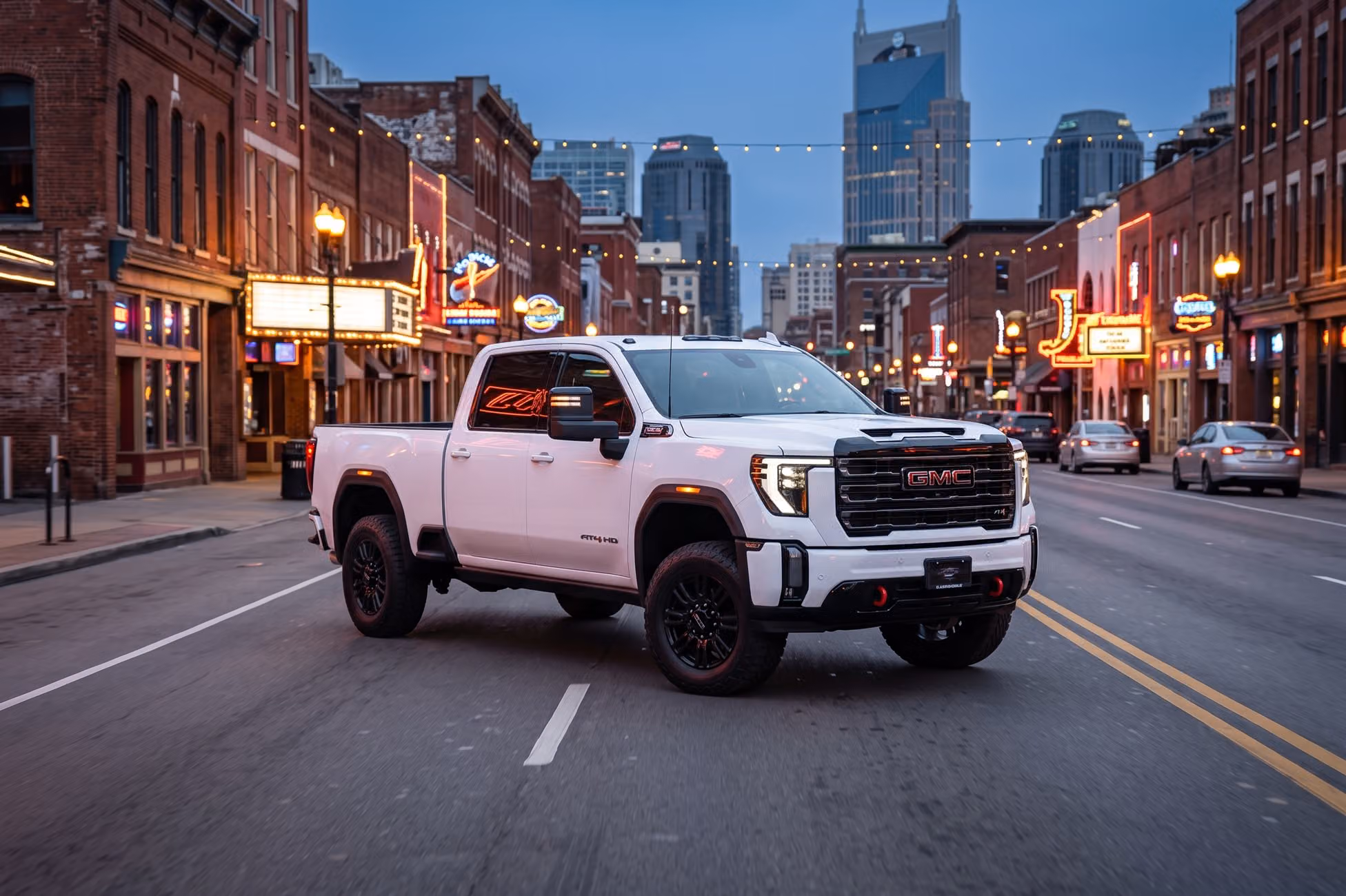 2025 GMC Sierra 2500HD AT4 Crew Cab Image 41