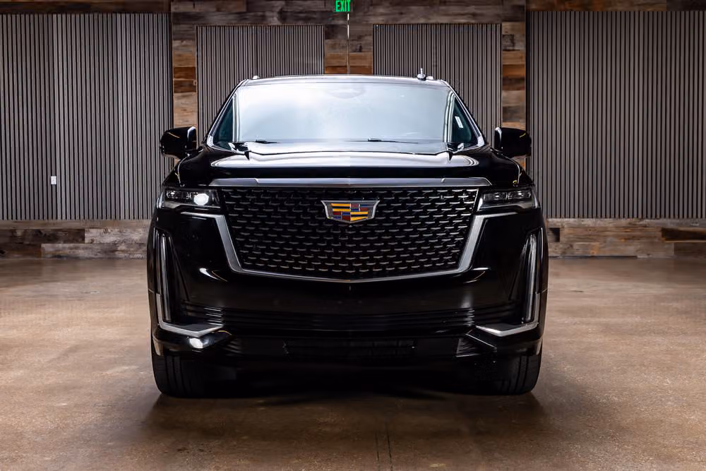 2023 Cadillac Escalade Premium Luxury Image 3