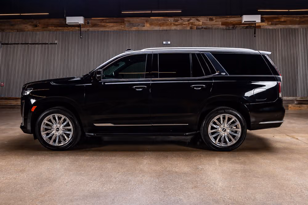 2023 Cadillac Escalade Premium Luxury Image 5
